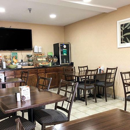 Quality Inn I-70 At Wanamaker Topeka Zewnętrze zdjęcie