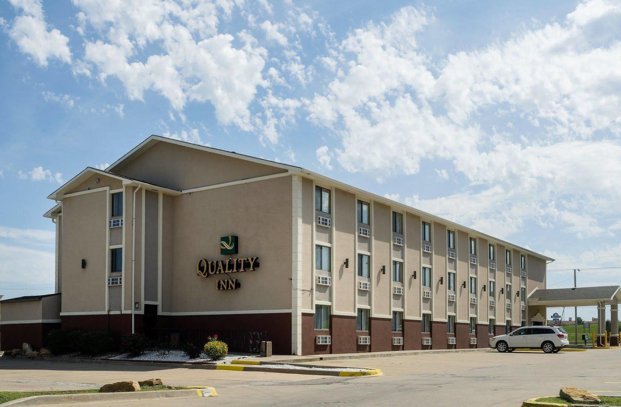 Quality Inn I-70 At Wanamaker Topeka Zewnętrze zdjęcie